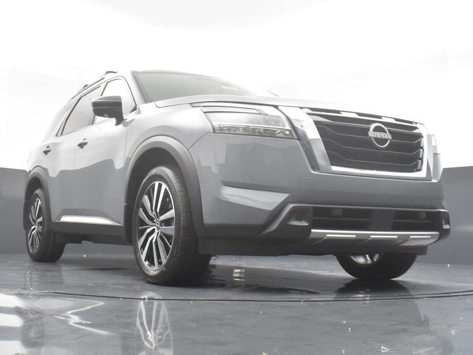 new 2024 Nissan Pathfinder car, priced at $53,751