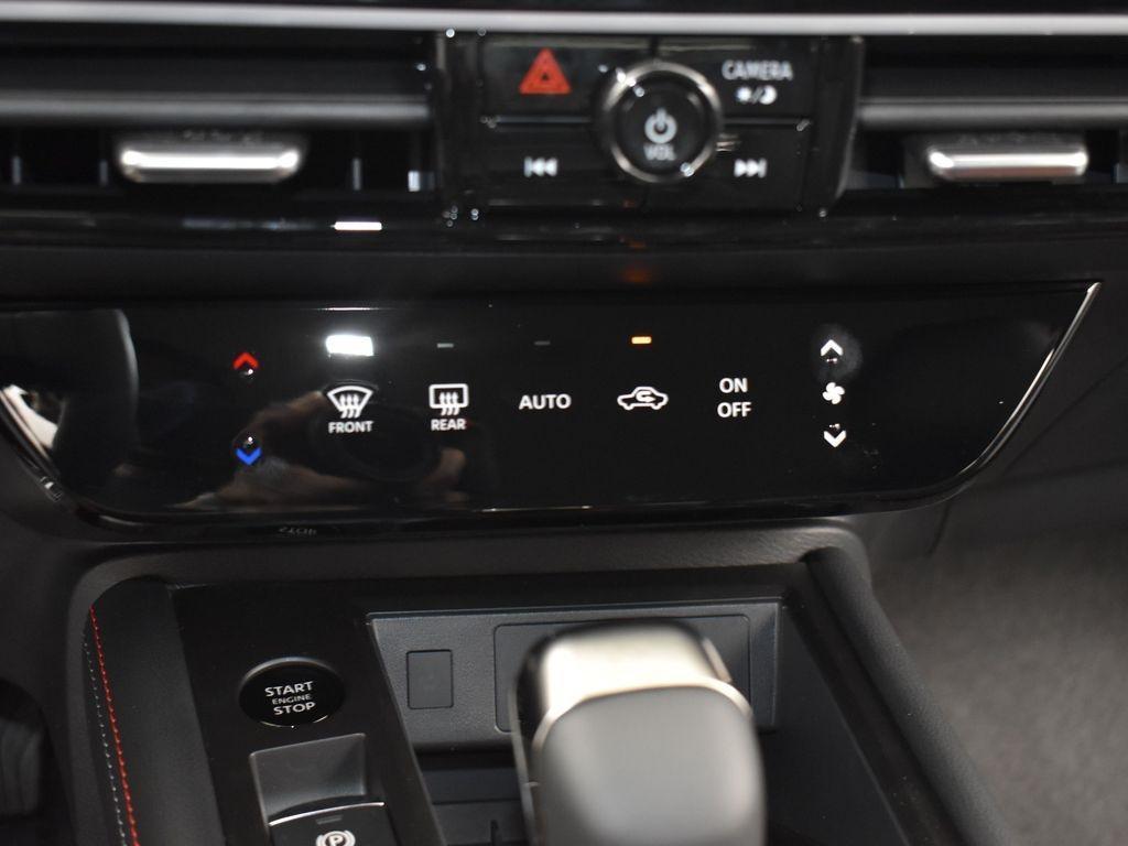 new 2025 Nissan Kicks car, priced at $27,312