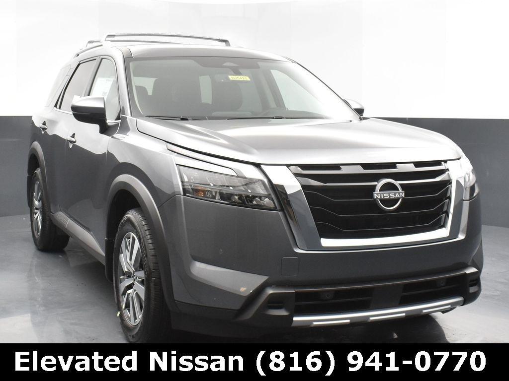 new 2025 Nissan Pathfinder car, priced at $38,025