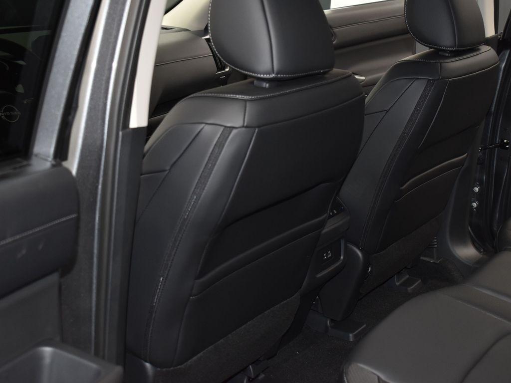 new 2025 Nissan Pathfinder car, priced at $38,025