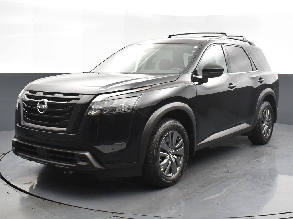 new 2025 Nissan Pathfinder car, priced at $40,996
