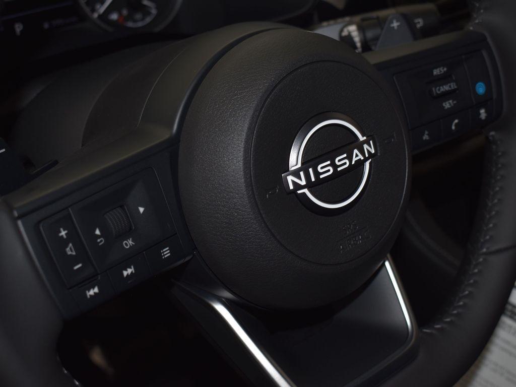 new 2025 Nissan Pathfinder car, priced at $40,996
