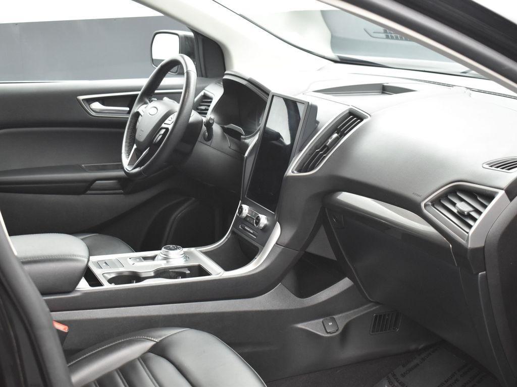 used 2023 Ford Edge car, priced at $20,000