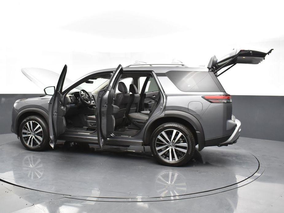 new 2024 Nissan Pathfinder car, priced at $54,980