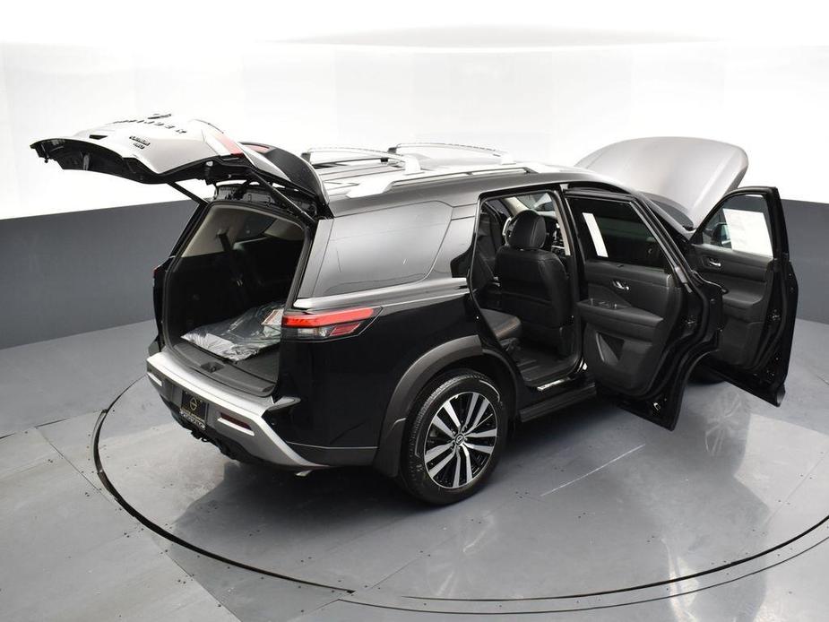 new 2024 Nissan Pathfinder car, priced at $48,051