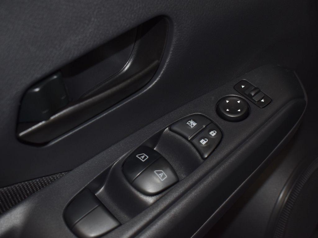 new 2025 Nissan Kicks Play car, priced at $21,630