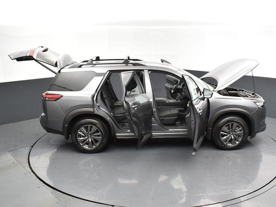 new 2024 Nissan Pathfinder car, priced at $43,694