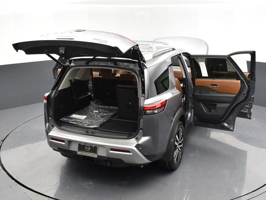 new 2024 Nissan Pathfinder car, priced at $49,288