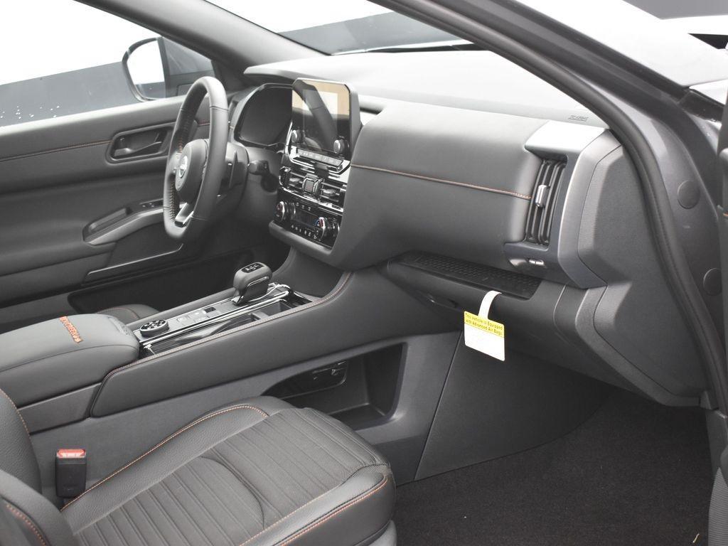 new 2025 Nissan Pathfinder car, priced at $45,505