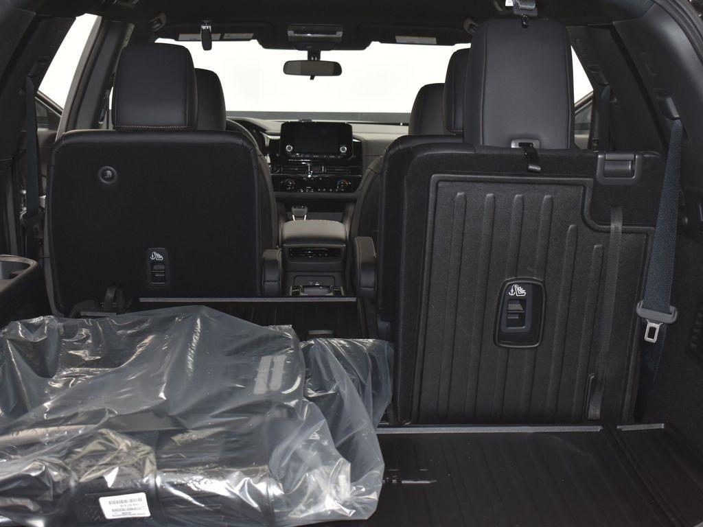 new 2025 Nissan Pathfinder car, priced at $45,505