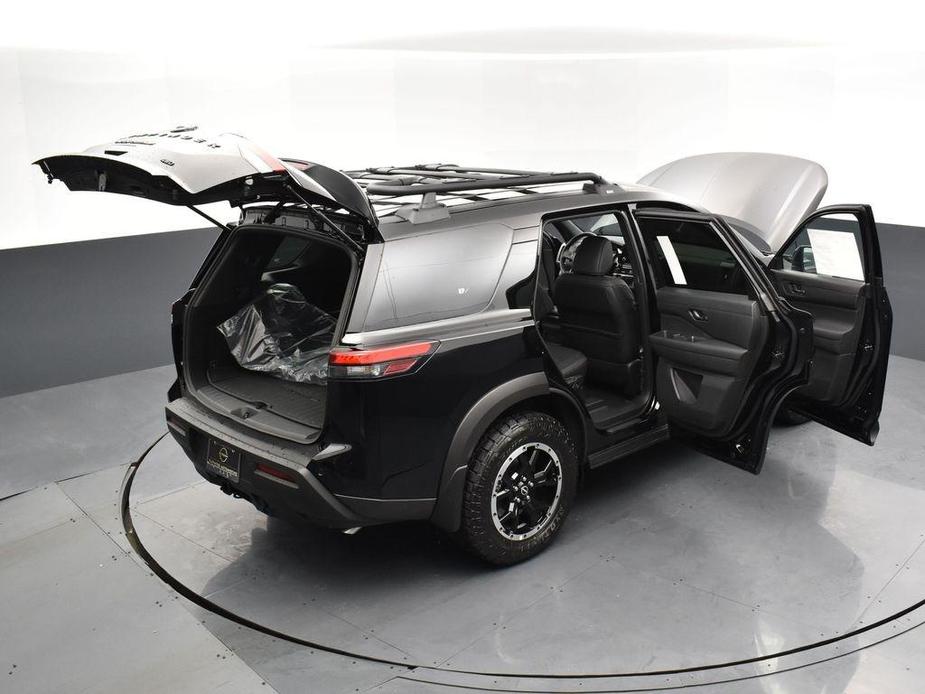 new 2024 Nissan Pathfinder car, priced at $44,010