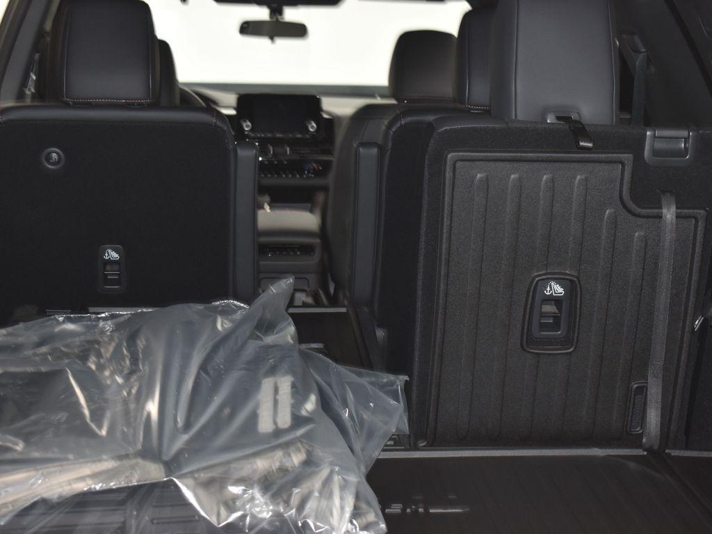 new 2025 Nissan Pathfinder car, priced at $44,231