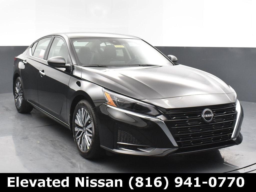 new 2025 Nissan Altima car, priced at $27,078