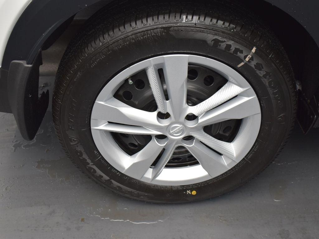 used 2024 Nissan Kicks car