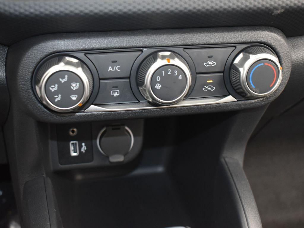 used 2024 Nissan Kicks car