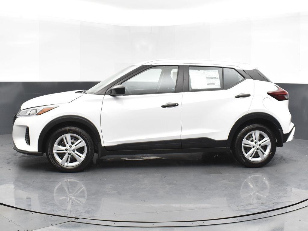 used 2024 Nissan Kicks car