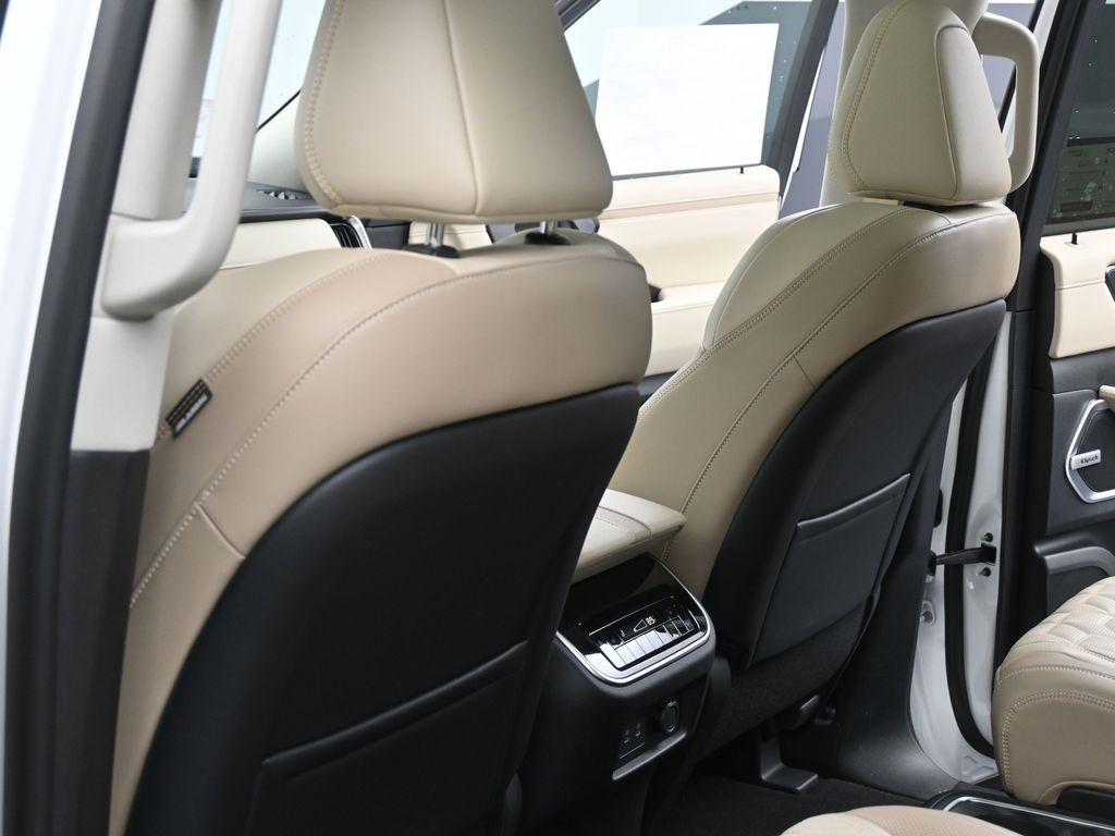 new 2026 Nissan Armada car, priced at $75,801