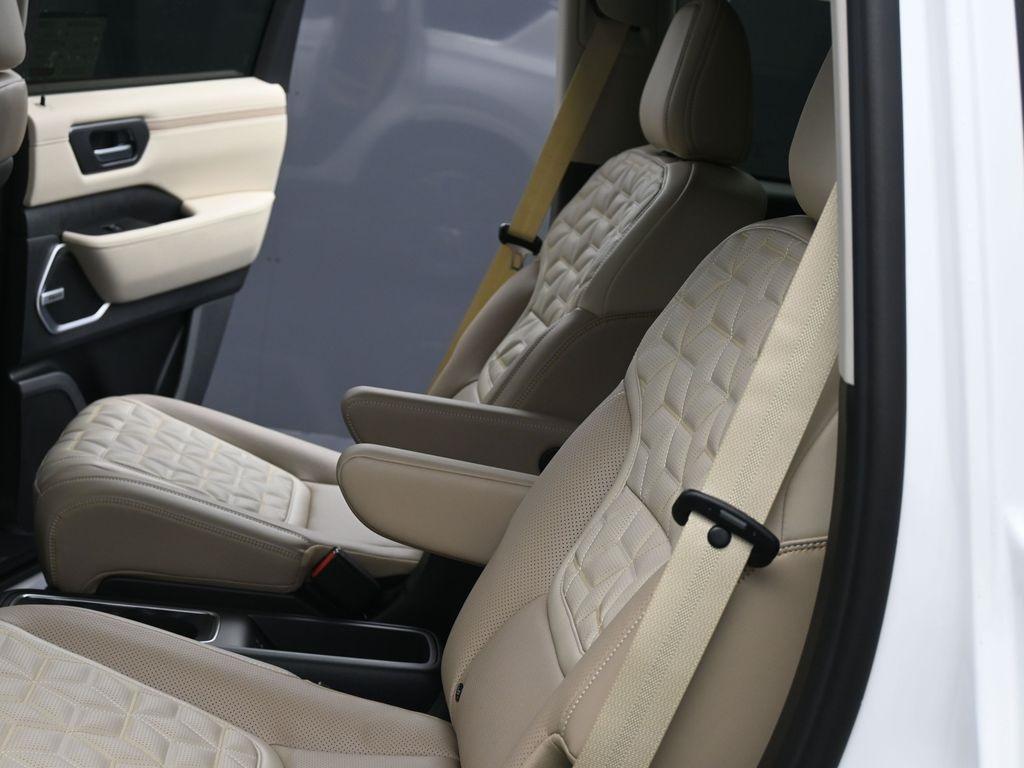 new 2026 Nissan Armada car, priced at $75,801