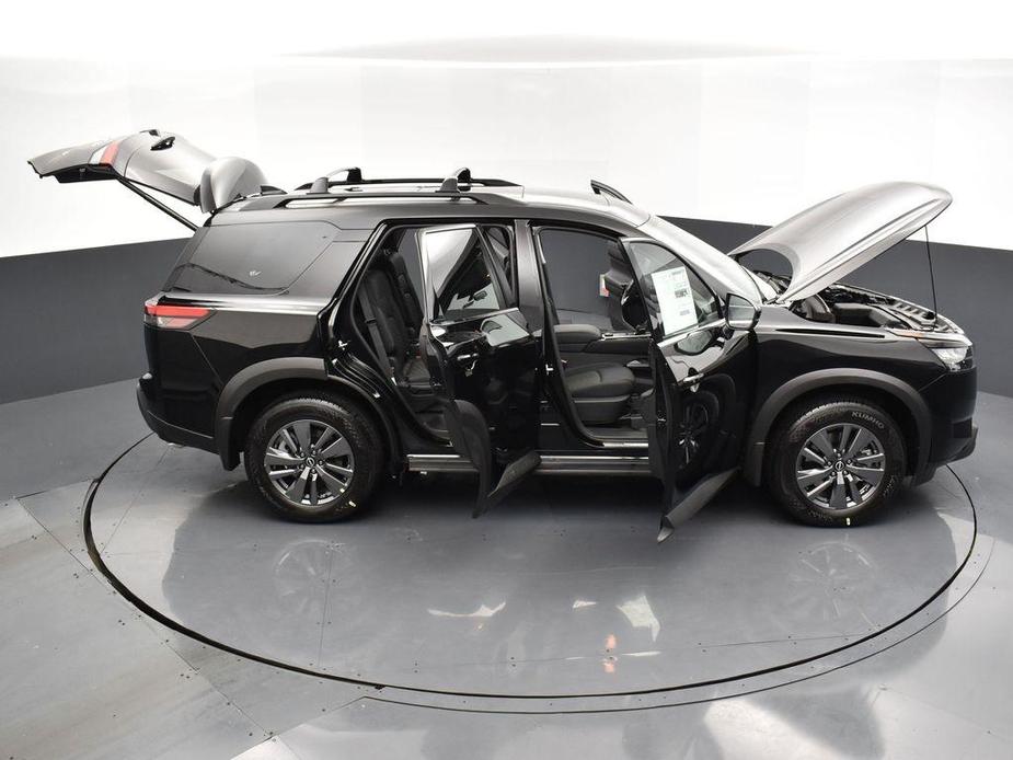 new 2024 Nissan Pathfinder car, priced at $38,325