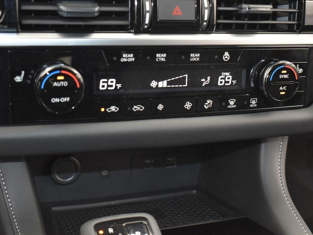 new 2025 Nissan Pathfinder car, priced at $43,430
