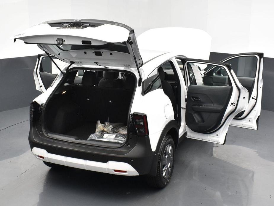 new 2025 Nissan Kicks car, priced at $23,475