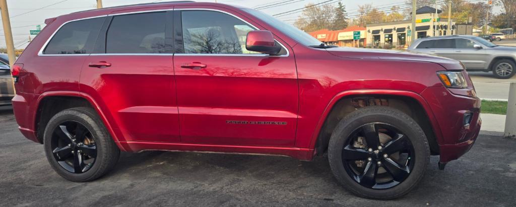 used 2015 Jeep Grand Cherokee car, priced at $13,950