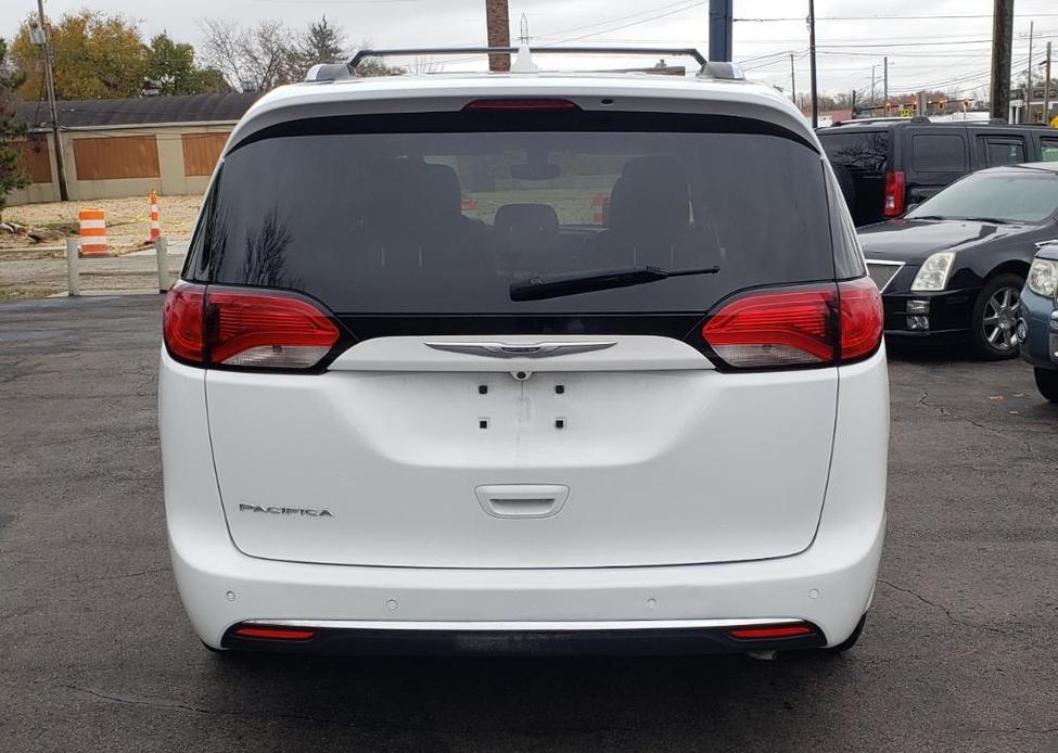 used 2020 Chrysler Pacifica car, priced at $14,950