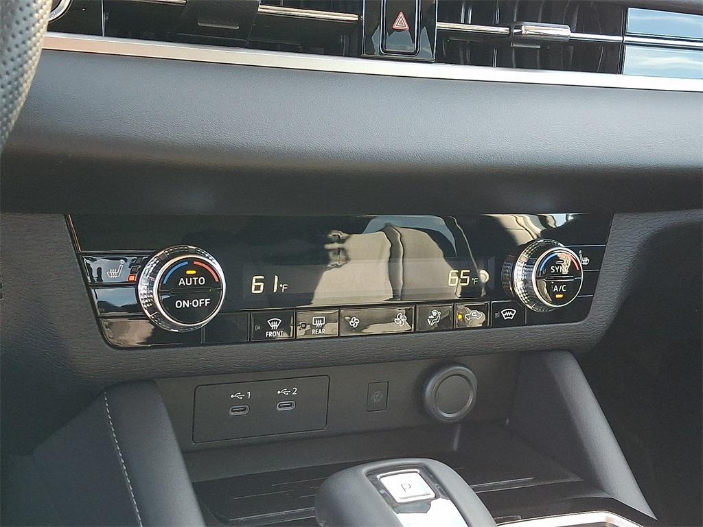 new 2025 Mitsubishi Outlander car, priced at $32,960