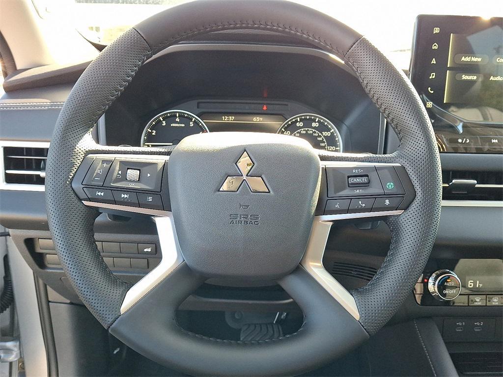 new 2025 Mitsubishi Outlander car, priced at $32,960