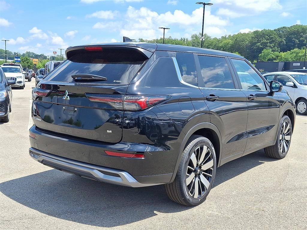 new 2025 Mitsubishi Outlander car, priced at $36,040