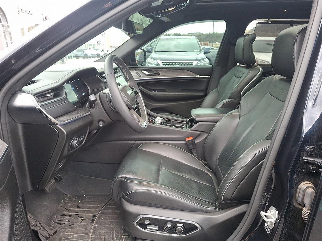 used 2023 Jeep Grand Cherokee car, priced at $38,595