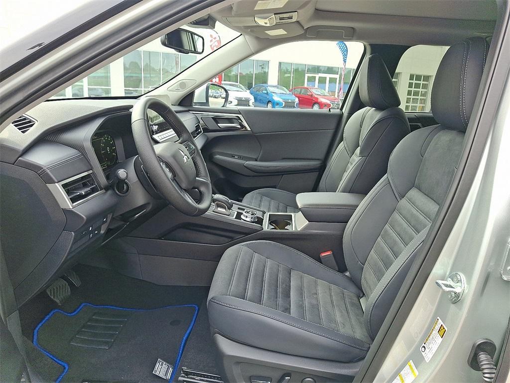 new 2025 Mitsubishi Outlander PHEV car, priced at $37,560