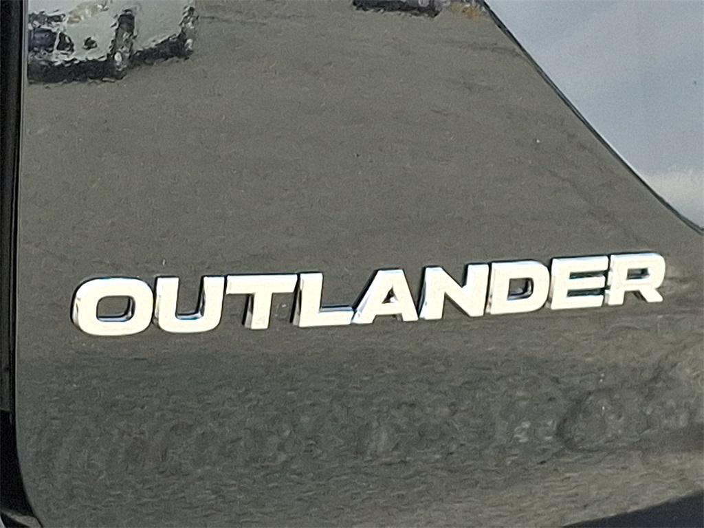 new 2025 Mitsubishi Outlander PHEV car, priced at $41,715