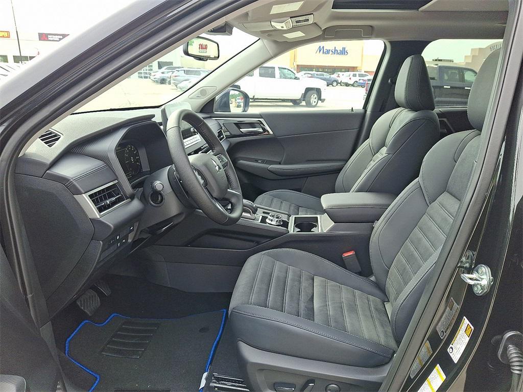 new 2025 Mitsubishi Outlander PHEV car, priced at $41,715