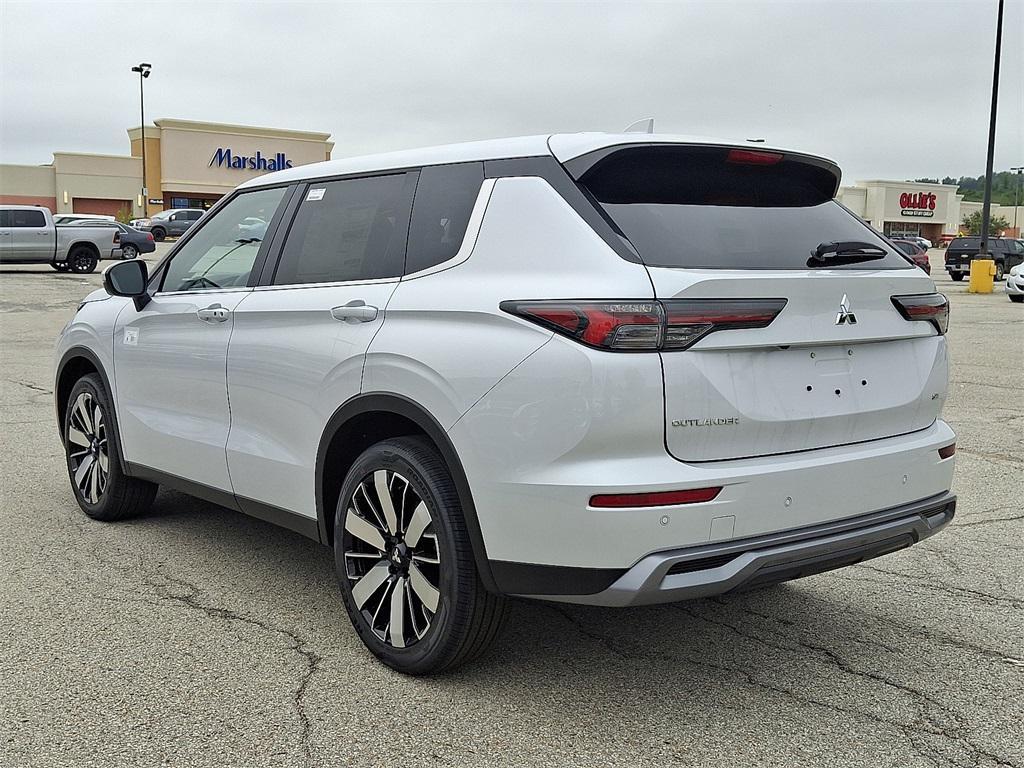 new 2025 Mitsubishi Outlander car, priced at $36,860