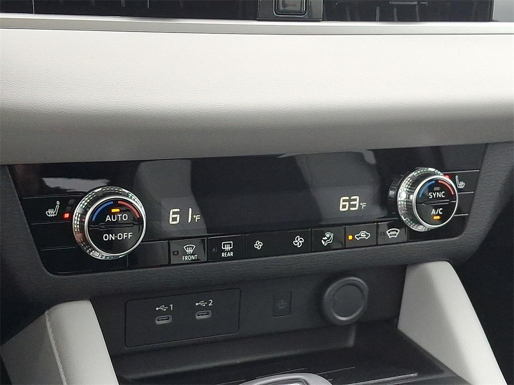 new 2025 Mitsubishi Outlander car, priced at $36,860