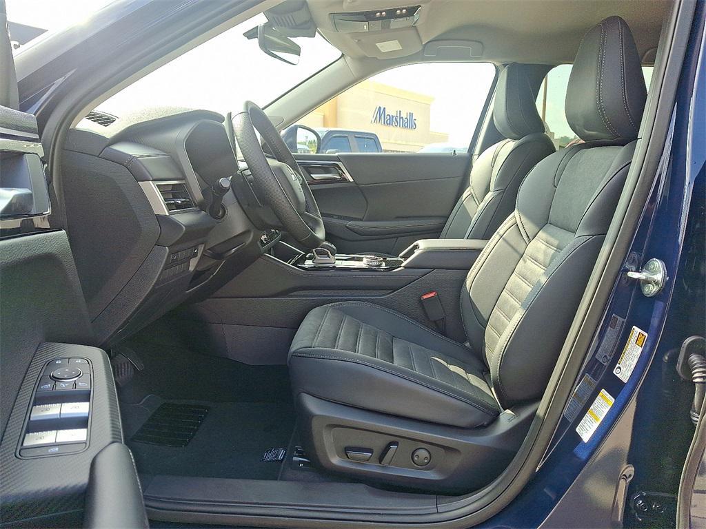 new 2025 Mitsubishi Outlander car, priced at $32,960