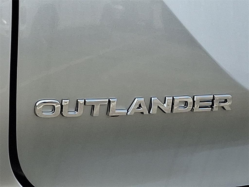 new 2025 Mitsubishi Outlander car, priced at $34,765