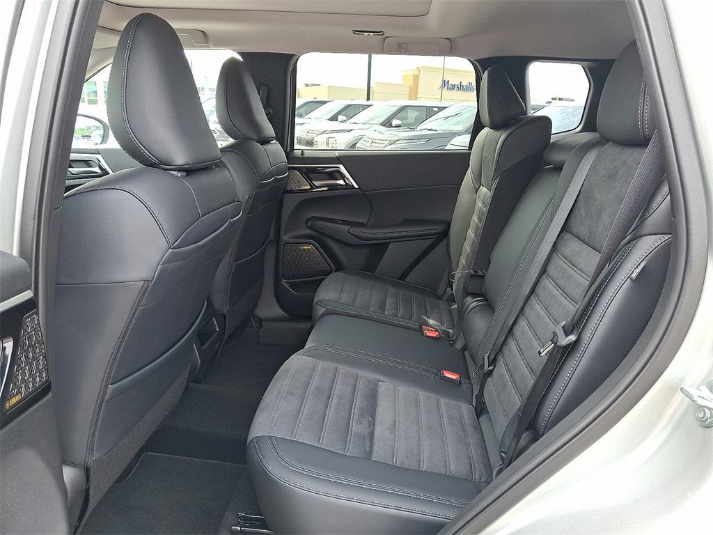 new 2025 Mitsubishi Outlander car, priced at $34,765