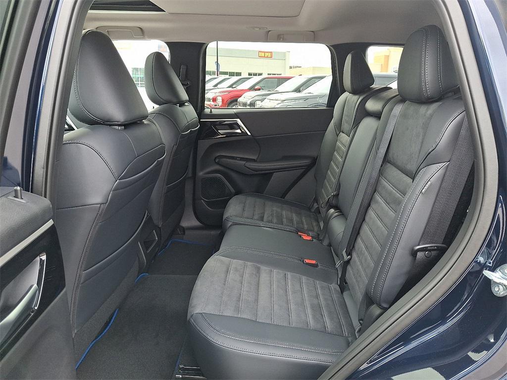 new 2025 Mitsubishi Outlander PHEV car, priced at $40,680