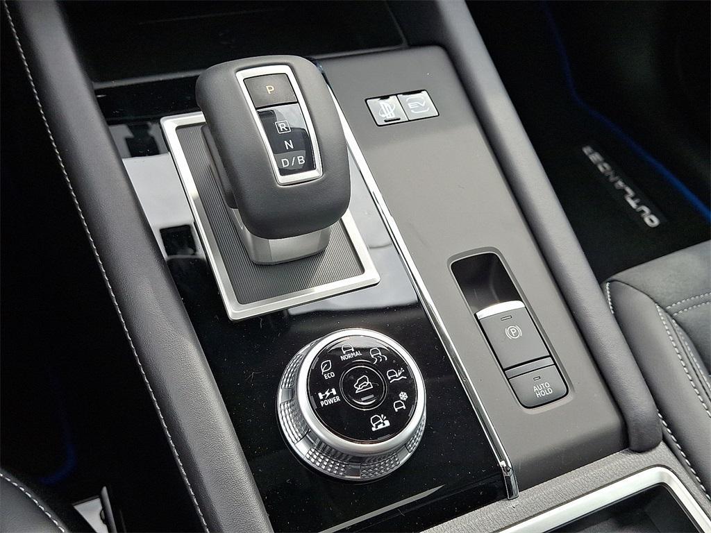 new 2025 Mitsubishi Outlander PHEV car, priced at $40,680