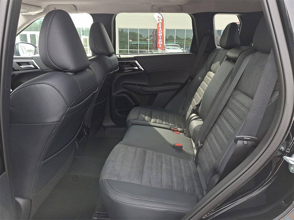 new 2025 Mitsubishi Outlander PHEV car, priced at $37,560