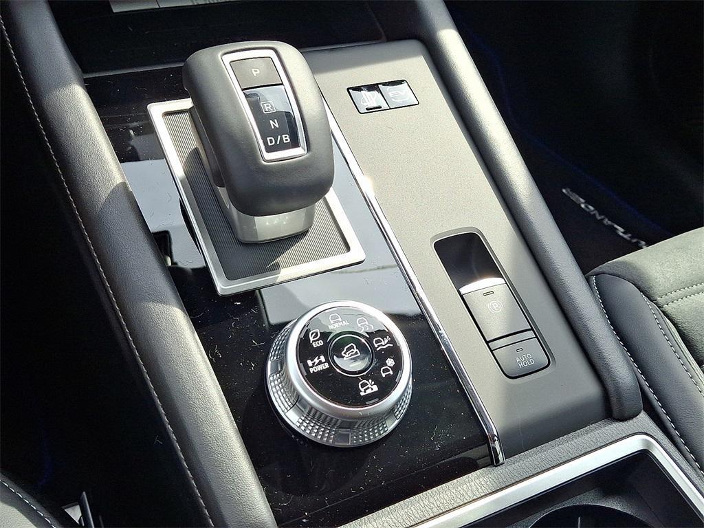 new 2025 Mitsubishi Outlander PHEV car, priced at $37,560