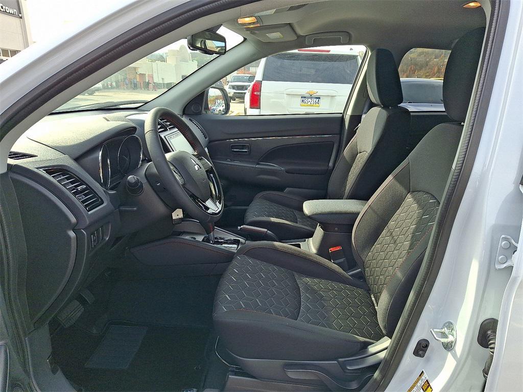 new 2025 Mitsubishi Outlander Sport car, priced at $28,900