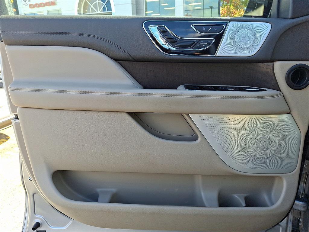 used 2022 Lincoln Navigator car, priced at $51,990
