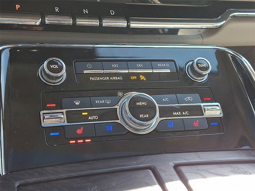 used 2022 Lincoln Navigator car, priced at $51,990