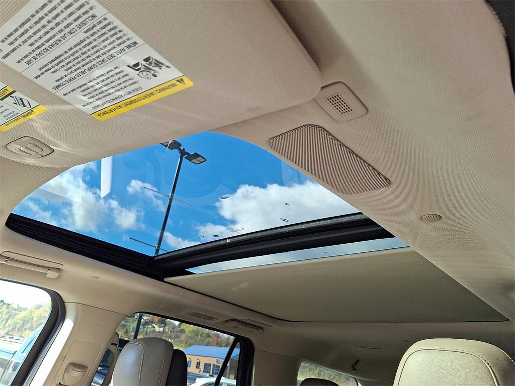 used 2022 Lincoln Navigator car, priced at $51,990