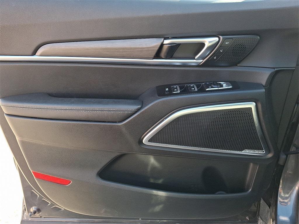 used 2023 Kia Telluride car, priced at $37,773