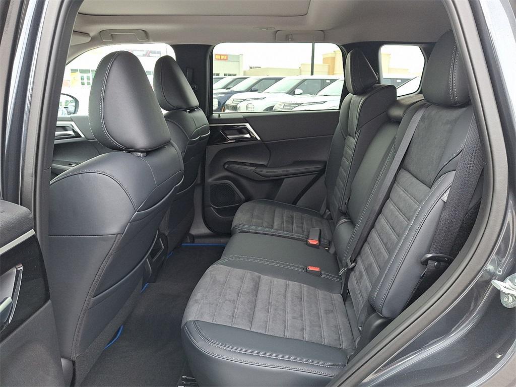 new 2025 Mitsubishi Outlander PHEV car, priced at $40,560