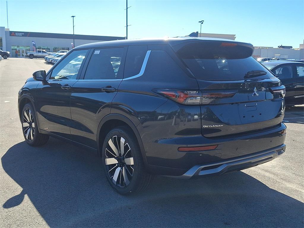 new 2025 Mitsubishi Outlander car, priced at $32,970